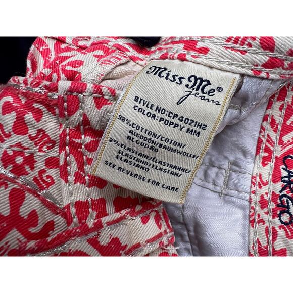 Miss Me Women's Cut Off Raw Hem Shorts Red & Tan Paisley, Size 26 - Picture 6 of 6